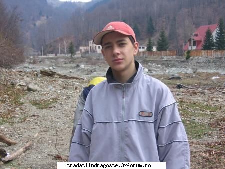 Eu Sunt ...ma intrebam tu cum ejti? - na ca mai am inca o poza tefra:) - Compatibilitati